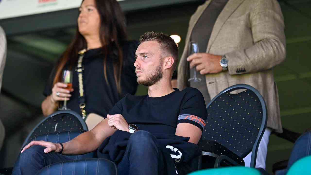 Jasper Cillessen war am Sonntag beim Eredivisie-Spiel NEC-FC Twente (0:1) Zuschauer im Goffert-Stadion.