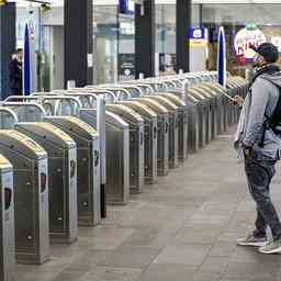 Nahezu kein Zugverkehr in Suedholland wegen NS Personalstreik JETZT