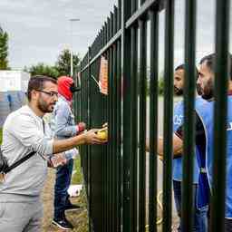 Rijk schliesslich vor Gericht gebracht „Asylaufnahme ist noch weiter unter