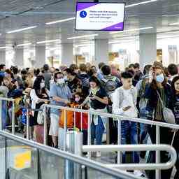 Schiphol macht Gewinn trotz Chaos durch Personalmangel JETZT