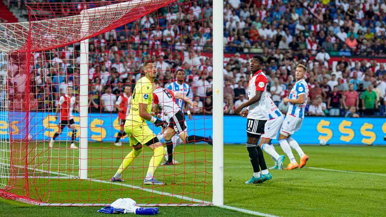 Der überragende Andries Noppert hielt gegen Feyenoord sein Tor sauber.