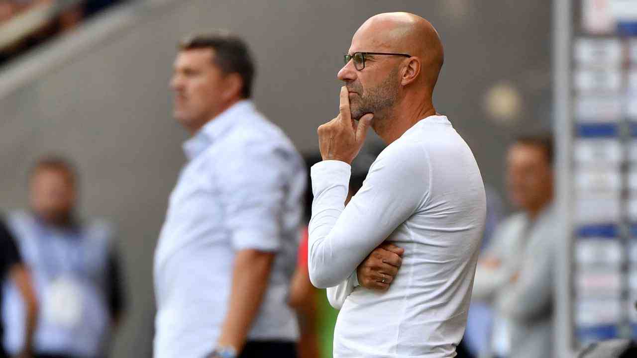 Peter Bosz ist in dieser Saison mit Lyon in der Ligue 1 noch ungeschlagen.