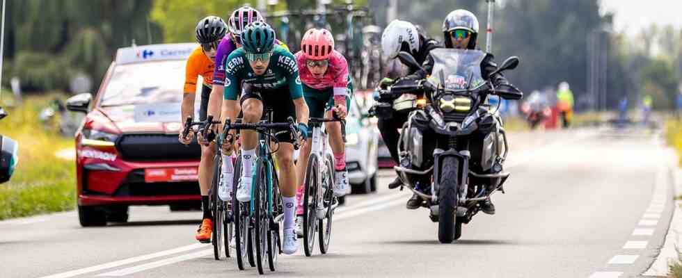 Teunissen uebernimmt Vuelta Fuehrertrikot von Gesink Bennett Sprintsieg in Utrecht