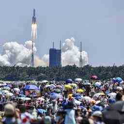 Truemmer einer chinesischen Rakete sollen in Borneo gefunden worden sein