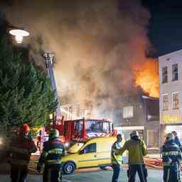 Umgebung wegen Grossbrand in Imbiss in Friesland evakuiert JETZT