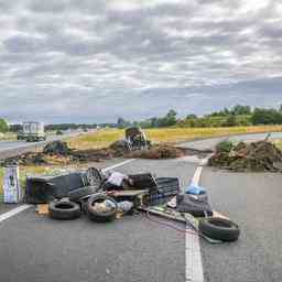 Verdaechtiger Asbestdeponie auf A7 bleibt laenger haengen JETZT