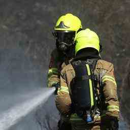 Wenn das Wetter zu heiss ist kommt die Feuerwehr um