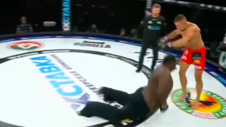 Gigantischer MMA Kaempfer von weissrussischem Star gefaceplant VIDEO — Sport