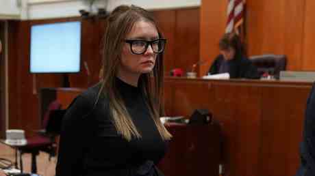 Hochstaplerin Anna „Delvey Sorokin fordert Freilassung — Unterhaltung