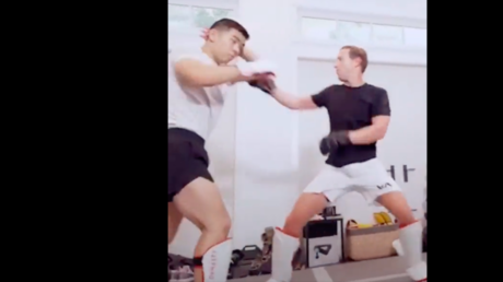 Mark Zuckerberg zeigt MMA Faehigkeiten in einem Trainingsclip VIDEO – Sport