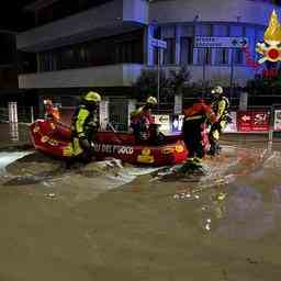 Mindestens sechs Tote und drei Vermisste durch Unwetter in Italien