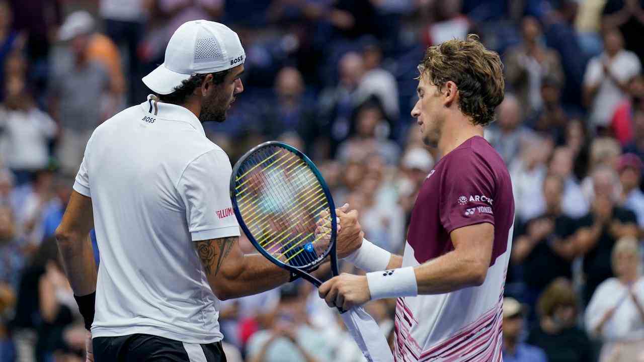 Casper Ruud schlug Matteo Berrettini in drei Sätzen.