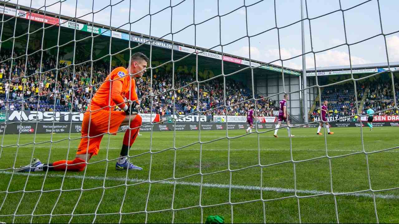 Andries Noppert im orangenen Trikot im April 2022. Die niederländische Nationalmannschaft scheint noch nicht machbar.