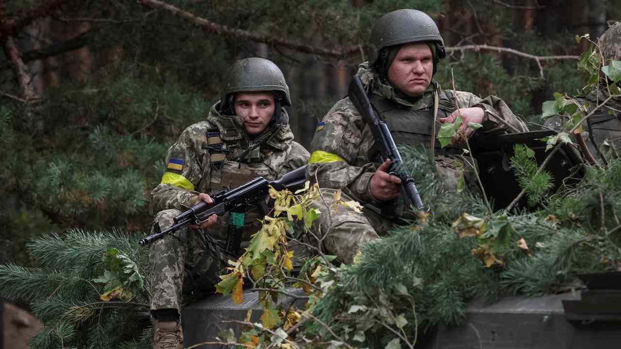 Ukrainische Soldaten nahe der Grenze zu Weißrussland.