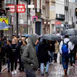 Die Stadt hat jetzt 918000 Einwohner immer mehr junge und