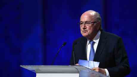 Ex FIFA Praesident fordert Verbot der Iran Weltmeisterschaft — Sport