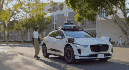 Jetzt kann jeder ein Waymo Robotaxi in der Innenstadt von Phoenix