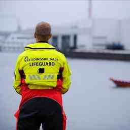 Monsterretter im Rampenlicht fuer den Einsatz bei Hochwasser in Limburg