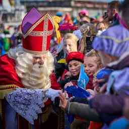 Sint ist zurueck im Land und hier in Enschede und