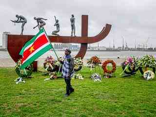 Surinamische Organisationen entschuldigen sich wuetend ueber „uebereilte Sklaverei Niederlande