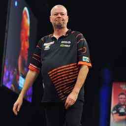 Van Barneveld dank schoenem Comeback in Viertelfinale Grand Slam of