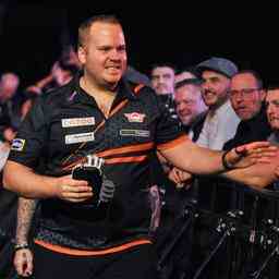 Van Duijvenbode schliesst Gruppenphase beim Grand Slam of Darts mit