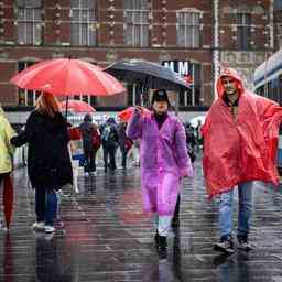 Wettervorhersage Viel Regen unterwegs am Meer kann es stark stuermen