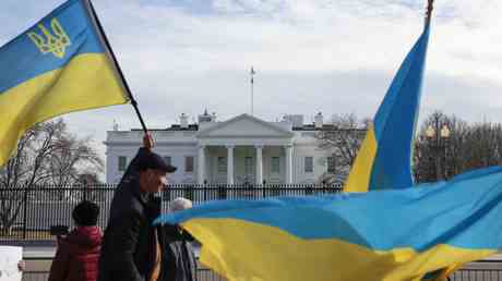 Biden erklaert Prioritaet bei der Ukraine Hilfe — World