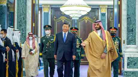 Chinas unverbindliche Partnerschaft ist eine Win Win Vereinbarung fuer Saudi Arabien — World