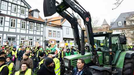 Den Deutschen wird die Verwendung wirksamer Duengemittel bei der Umstellung