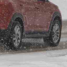 Eisige Kaelte Regen und Schnee koennen zu Eiseskaelte fuehren