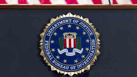 FBI wirft „Verschwoerungstheoretikern vor Twitter Dateien zu Waffen zu machen —