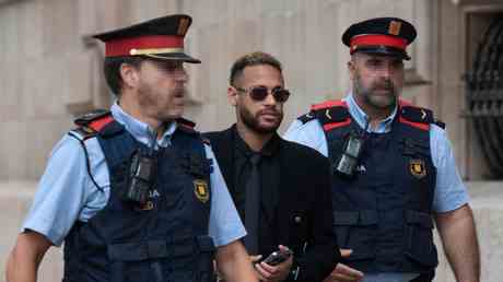 Neymar von Betrug und Korruption freigesprochen — Sport