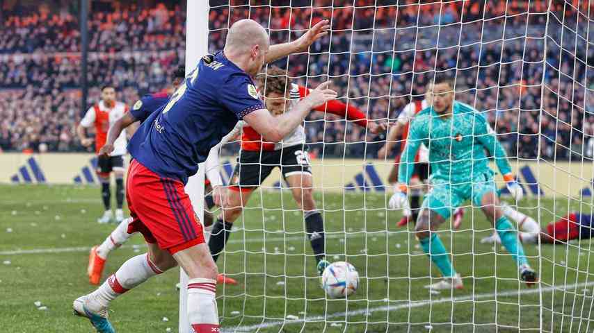 1674444203 987 Tabellenfuehrer Feyenoord gibt den Sieg im geladenen Klassiker gegen