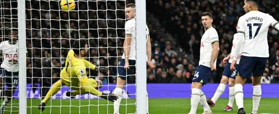 Arsenal gewinnt das Derby gegen die Spurs teilweise aufgrund eines