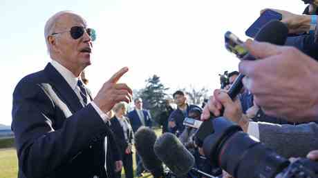 Biden kommentiert F 16 Jets fuer die Ukraine — World