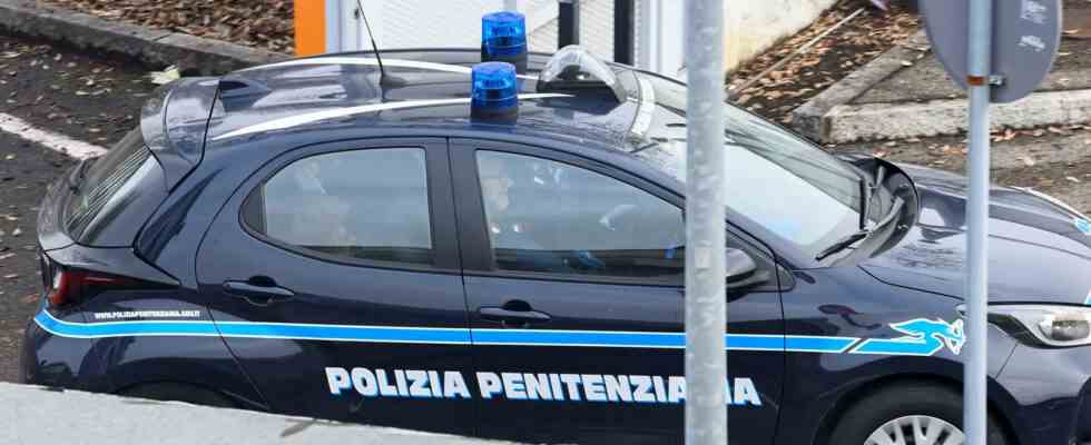 Die italienische Polizei nimmt den meistgesuchten Mafiaboss Matteo Messina Denaro