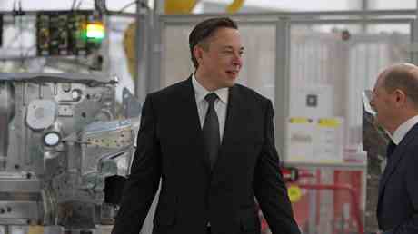 Elon Musk bricht den Guinness Rekord — World