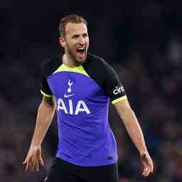 Kane gleicht mit Jimmy Greaves als bester Torschuetze der Spurs