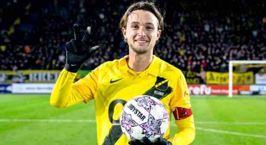 Schoene Rueckkehr Hyballa bei NAC Heracles verliert gegen neun Eindhoven