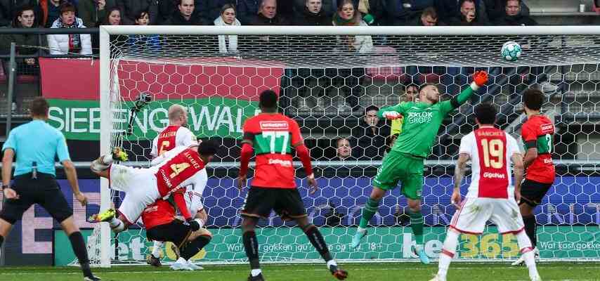 Schreuder behaelt auch nach dem erneuten Fehltritt von Ajax den