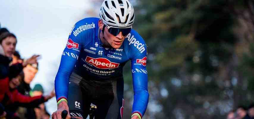 Supreme Van Aert laesst Van der Poel in Duinencross