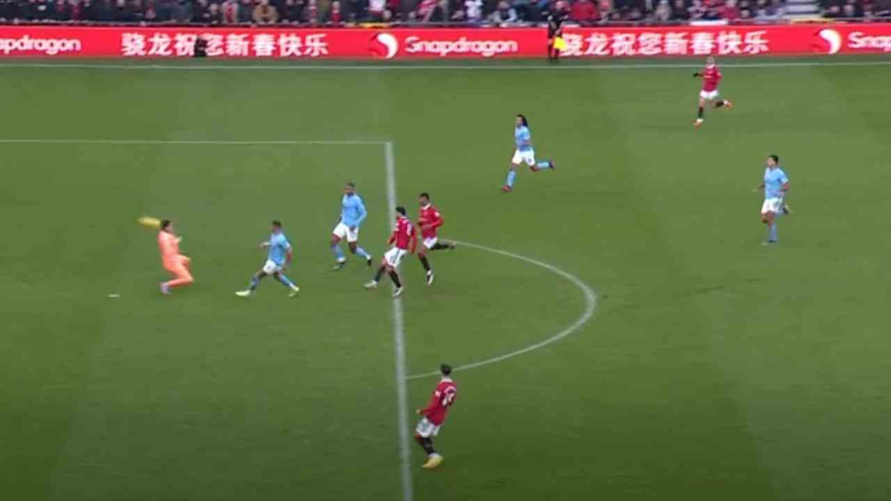 Bild aus Video: Manchester United gleicht mit City durch „Abseitstor“ aus