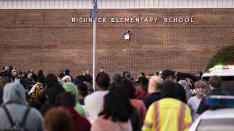 US Lehrer von 6 jaehrigem Schueler angeschossen — World