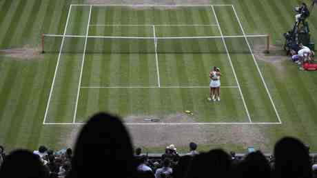 Britisches Tennis sieht sich wegen russischem Verbot einer „existenziellen Bedrohung