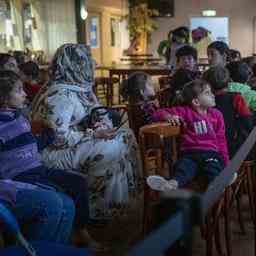 Die Familienzusammenfuehrungsmassnahme wurde aufgehoben Familien mit Statusinhabern koennen direkt in