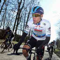 Fieser Sturz durchkreuzt Jakobsens Plaene in Le Samyn Stuntsieg Belgier