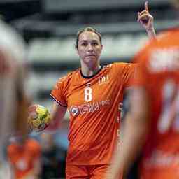 Handballer Abbingh hat vier Monate nach der Geburt erneut fuer