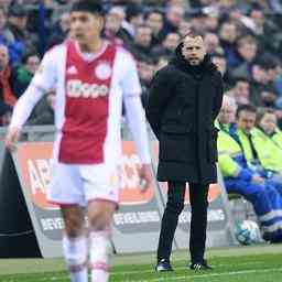 Heitinga sah die schreckliche erste Halbzeit von Ajax Es musste