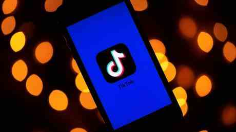 Junge Menschen wenden sich fuer Gesundheitsinformationen an TikTok – Studie